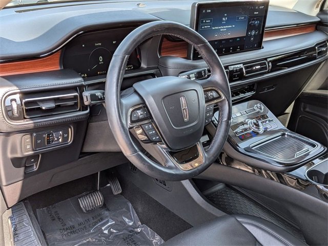 Used 2022 Lincoln Nautilus Reserve image 11