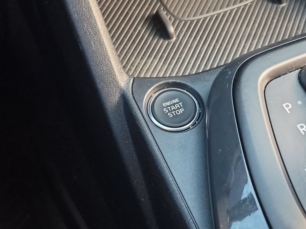 Certified 2025 Kia K4 GT-Line Turbo FWD image 17