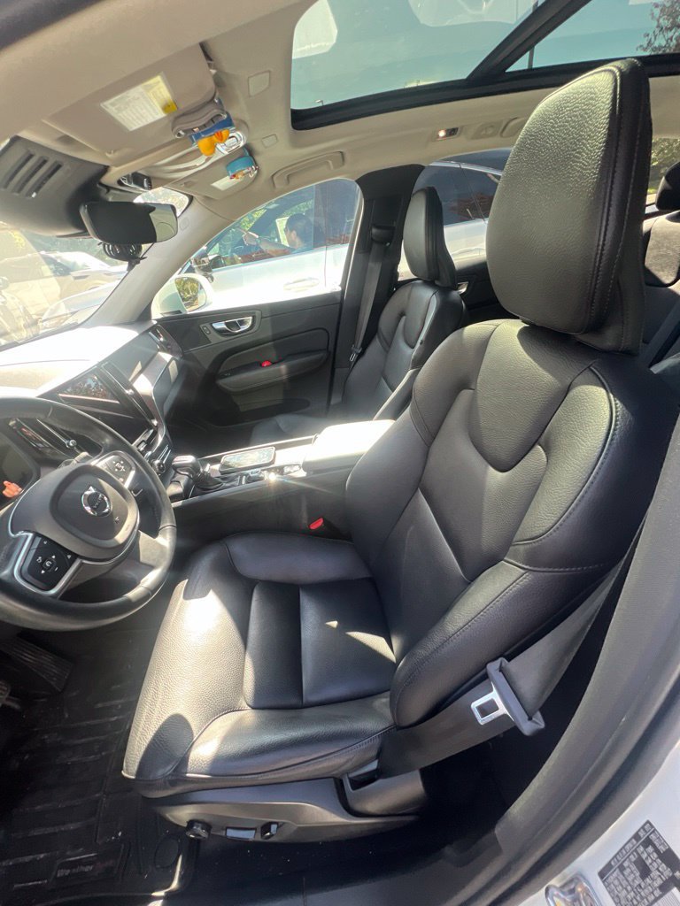 Used 2021 Volvo XC60 T5 Momentum AWD/4WD image 13