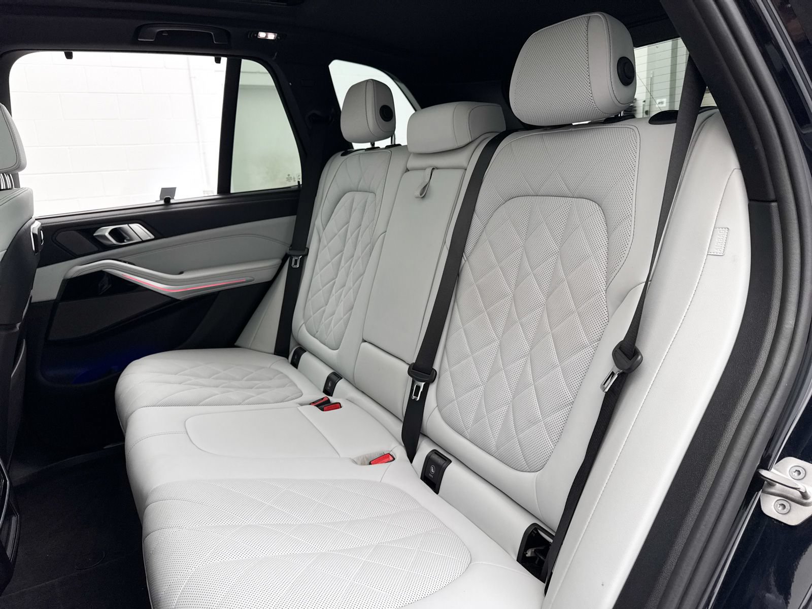 Used 2024 BMW X5 M60i AWD/4WD image 30