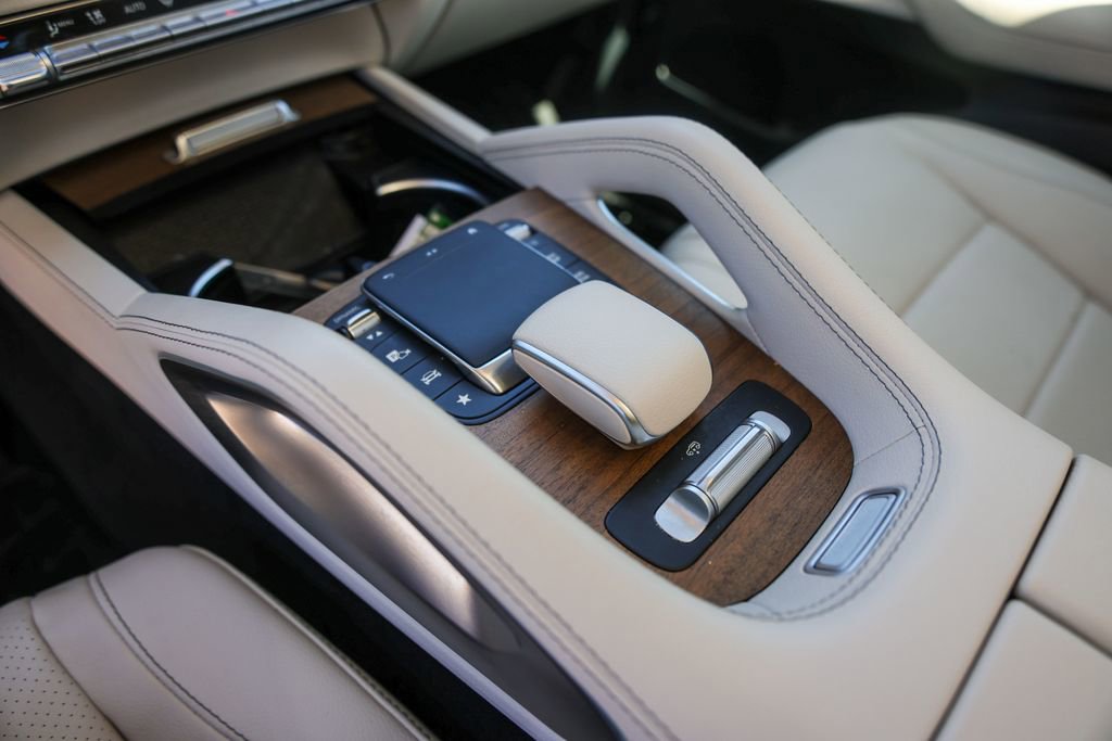 Used 2023 Mercedes-Benz GLS 450 4MATIC image 21