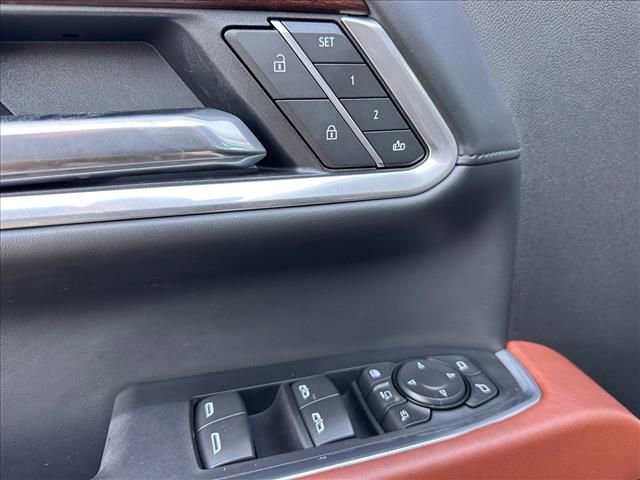 Certified 2025 GMC Sierra 2500 Denali Ultimate AWD/4WD image 22