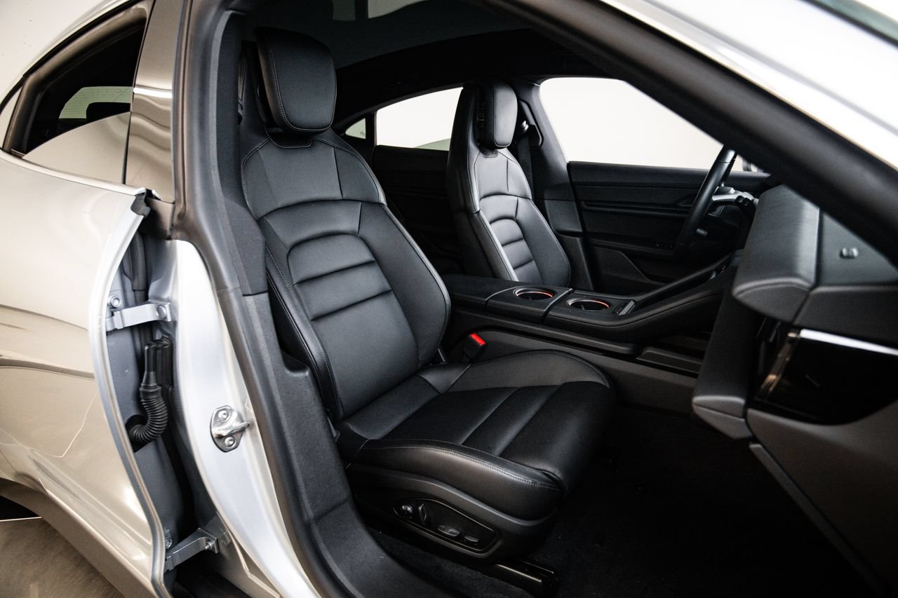 Certified 2024 Porsche Taycan 4S AWD/4WD image 30