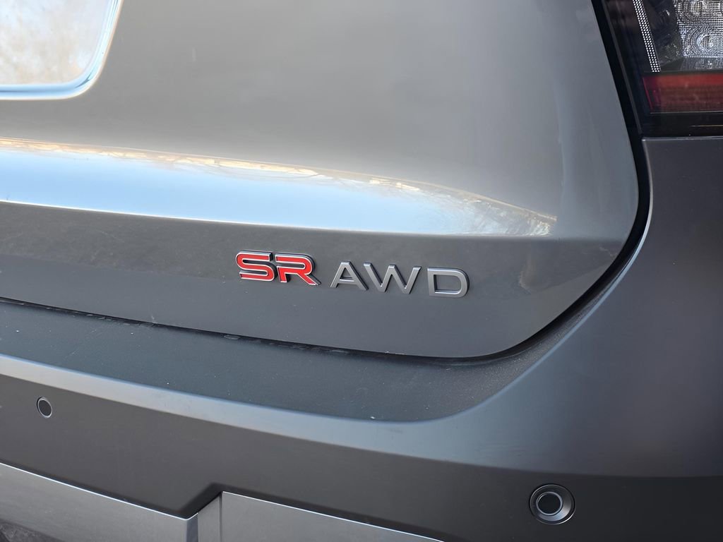 New 2026 Nissan Kicks SR w/ Cold Weather Package image 7