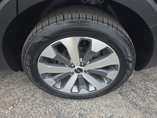 Used 2022 Kia Telluride S image 10