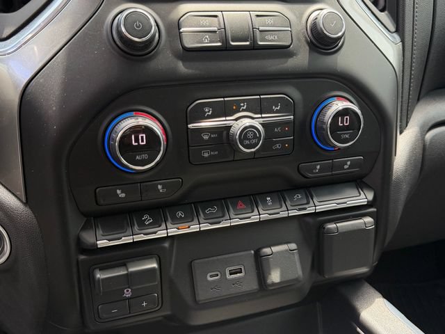 Used 2021 Chevrolet Silverado 1500 RST w/ Convenience Package II AWD/4WD image 18