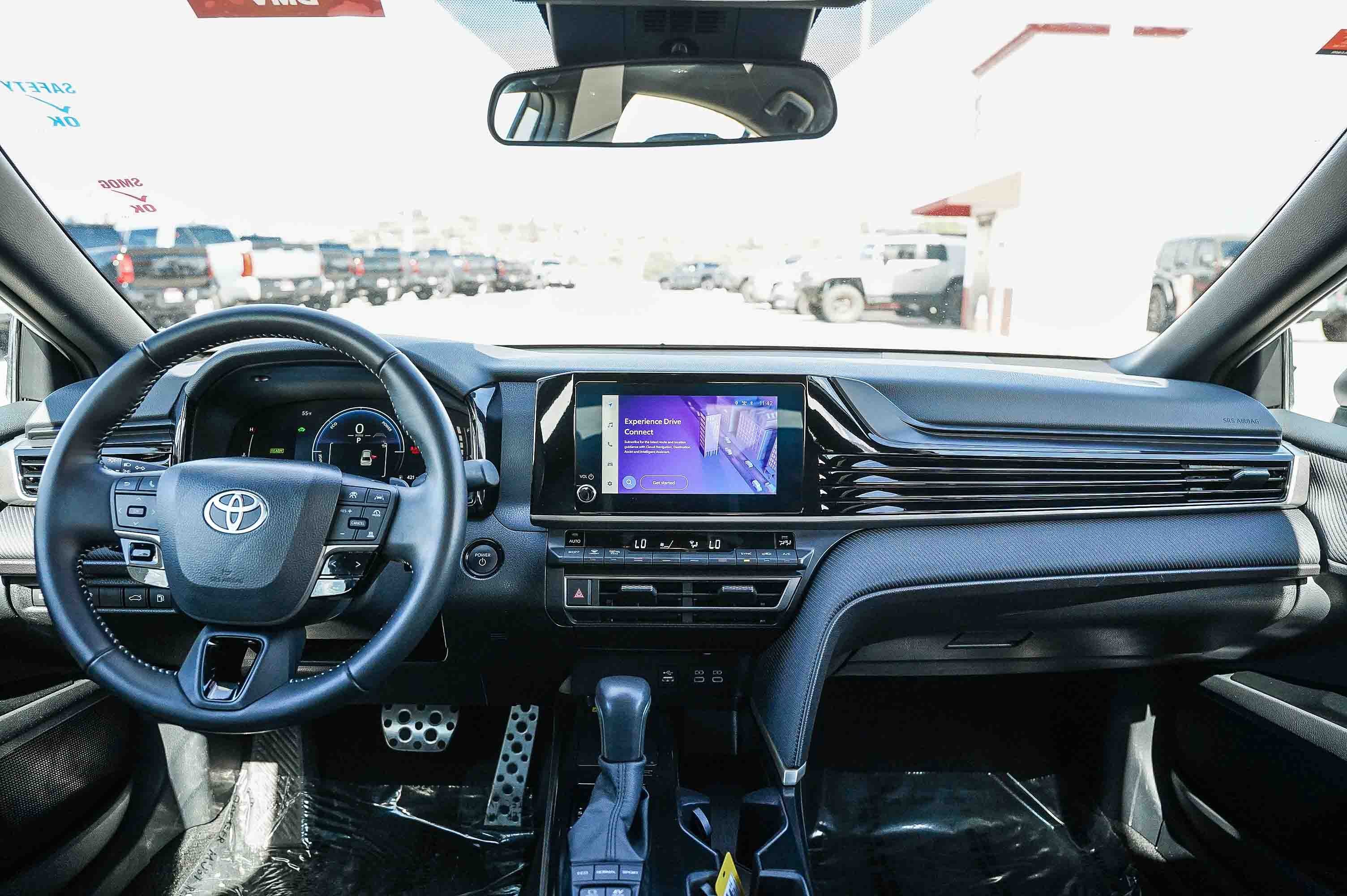 Certified 2025 Toyota Camry SE image 13