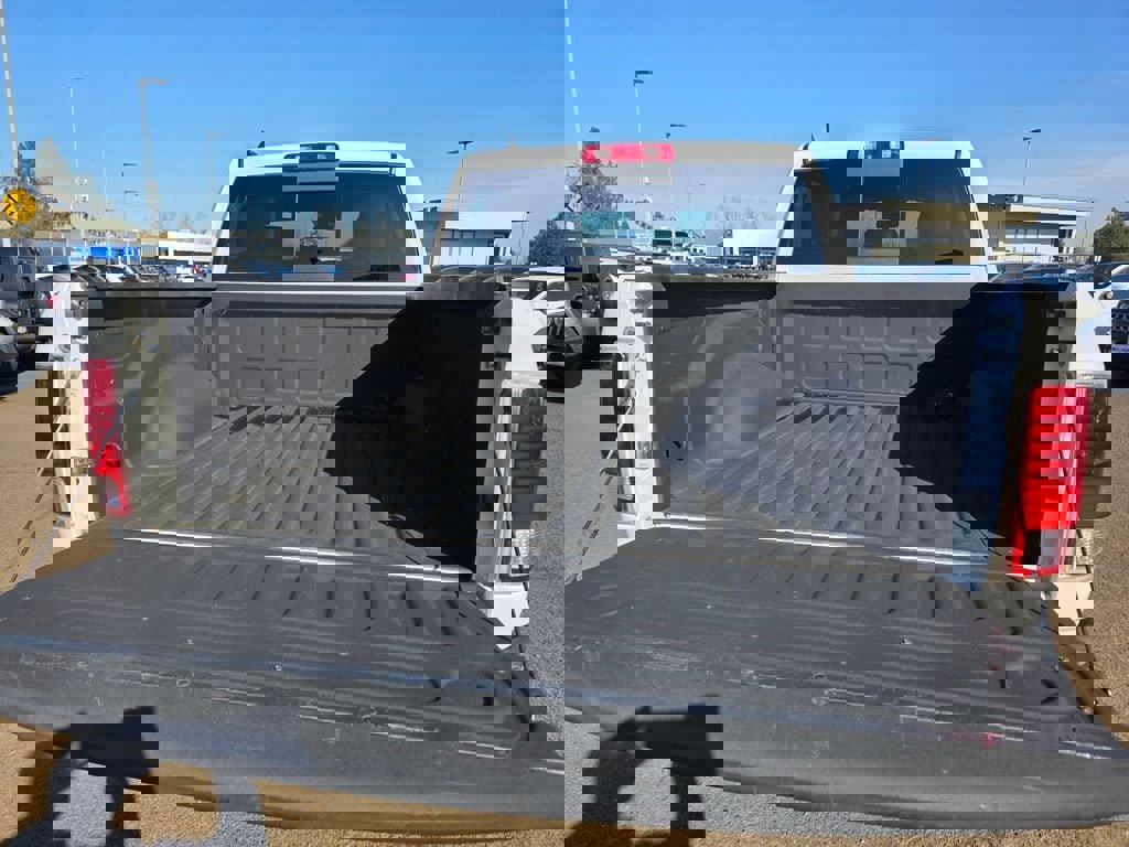 Used 2017 RAM 1500 Laramie image 31