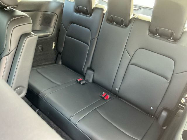 New 2026 Nissan Pathfinder Platinum image 17