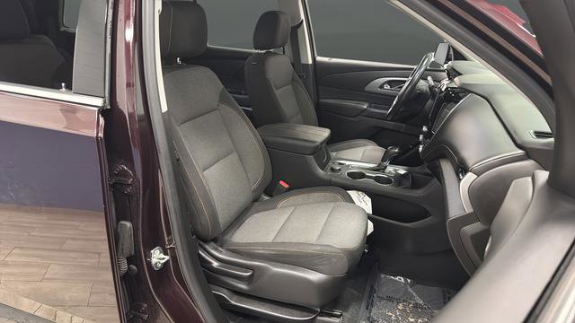 Used 2018 Chevrolet Traverse LT AWD/4WD image 24