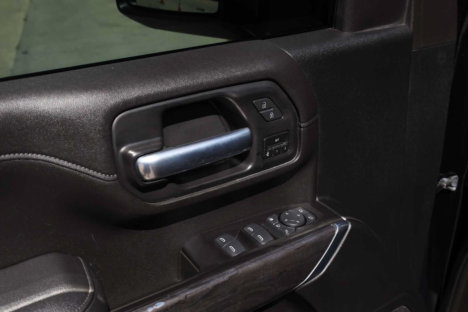Used 2021 Chevrolet Silverado 2500 LTZ w/ LTZ Plus Package AWD/4WD image 41