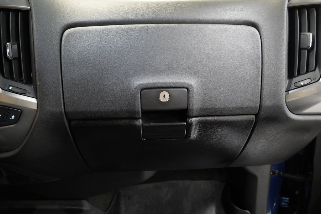 Used 2018 Chevrolet Silverado 1500 LT w/ All Star Edition image 35