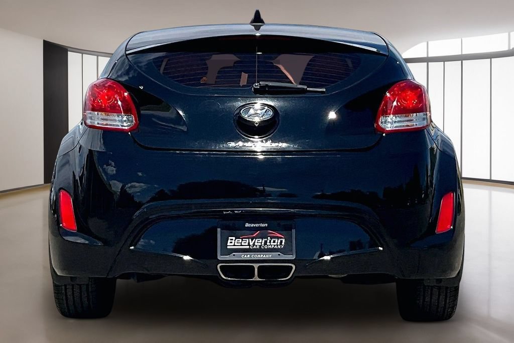 Used 2016 Hyundai Veloster w/ Option Group 02 FWD image 6