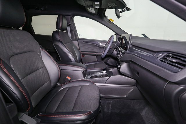 Used 2023 Ford Escape ST-Line w/ Tech Pack #1 image 17
