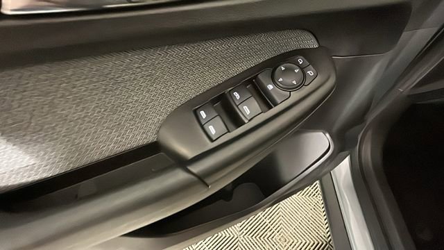 Used 2023 Chevrolet TrailBlazer LS FWD image 11