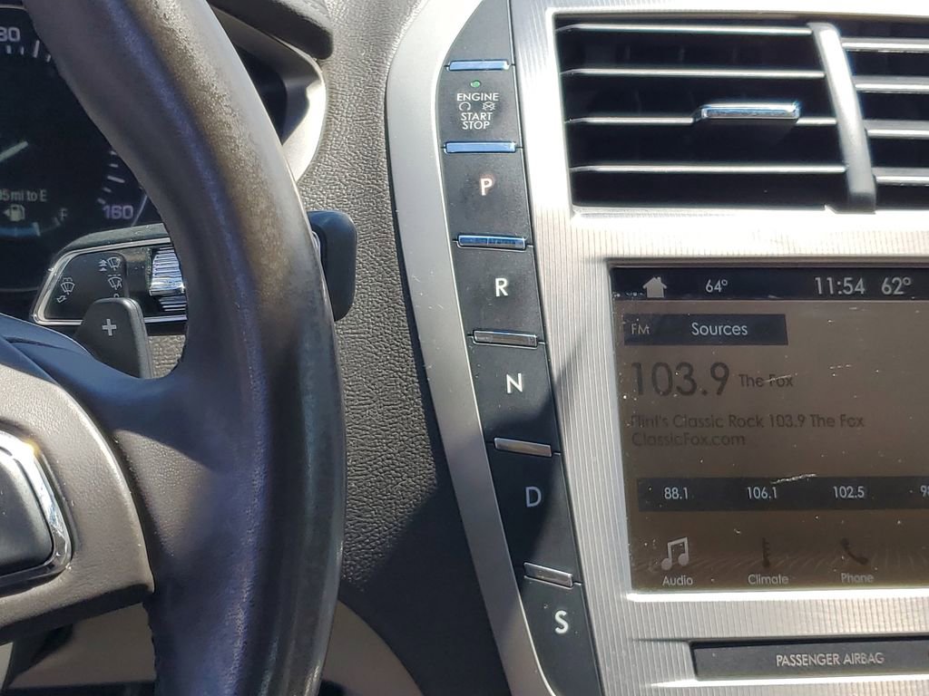 Used 2019 Lincoln MKZ Reserve FWD image 19
