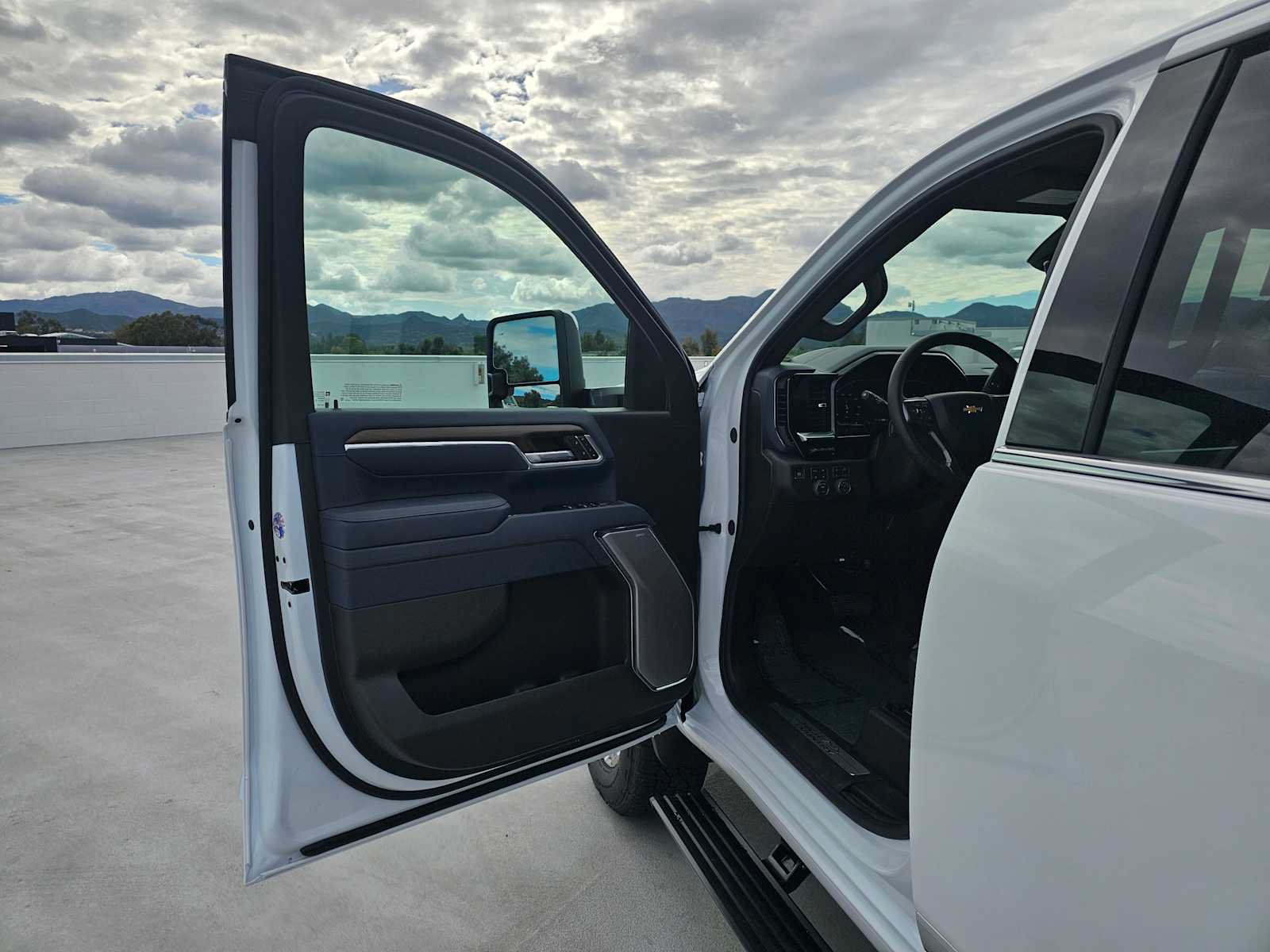 New 2026 Chevrolet Silverado 2500 High Country w/ Technology Package AWD/4WD image 21