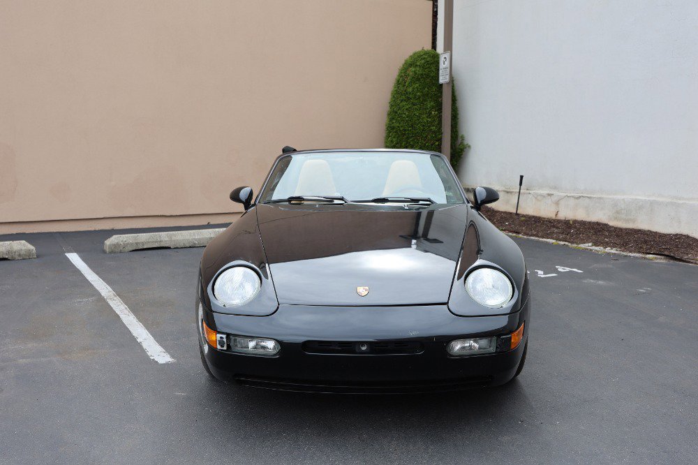 Used 1995 Porsche 968 Cabriolet RWD image 3
