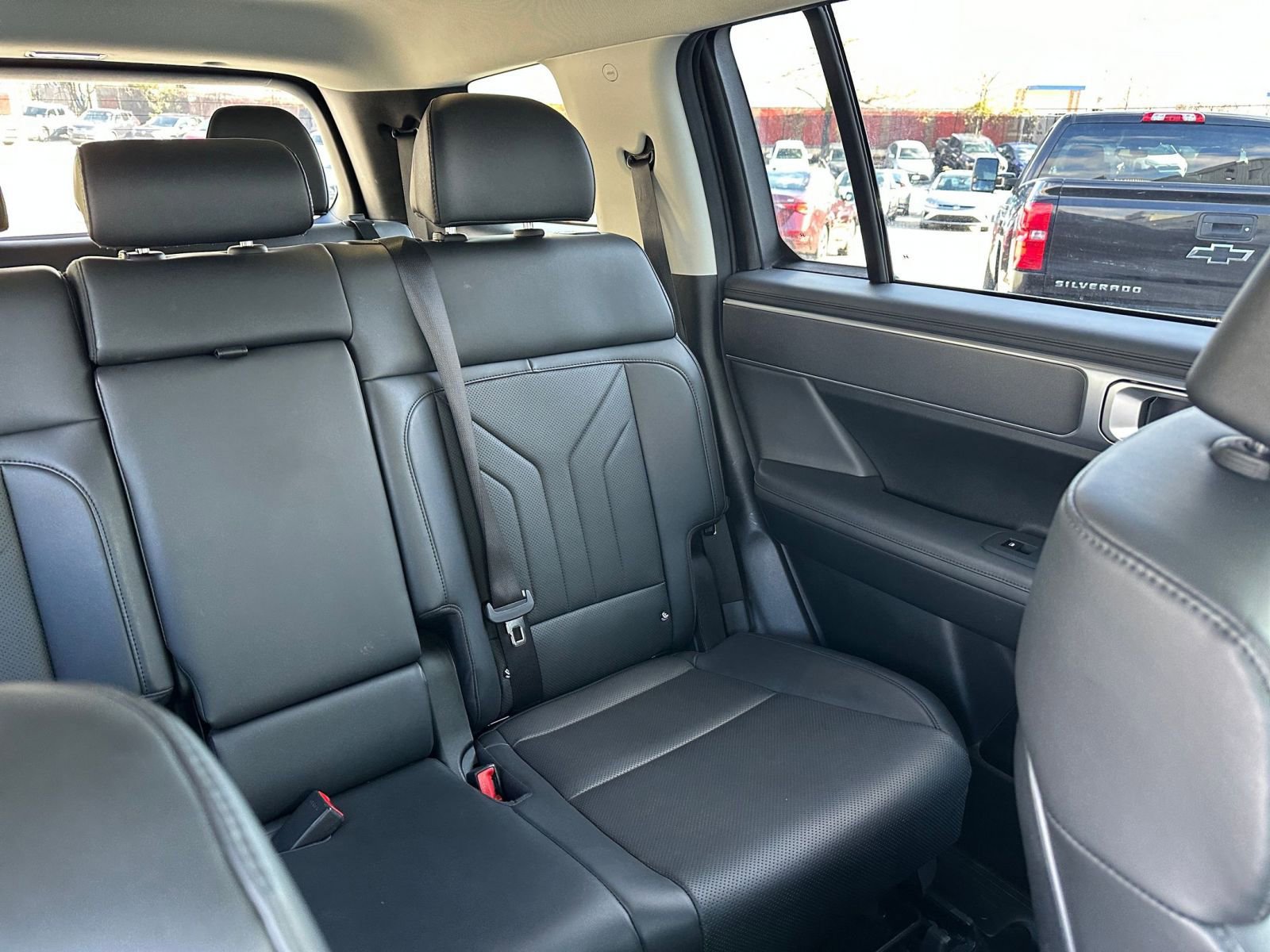 Used 2025 Hyundai Santa Fe SEL image 36