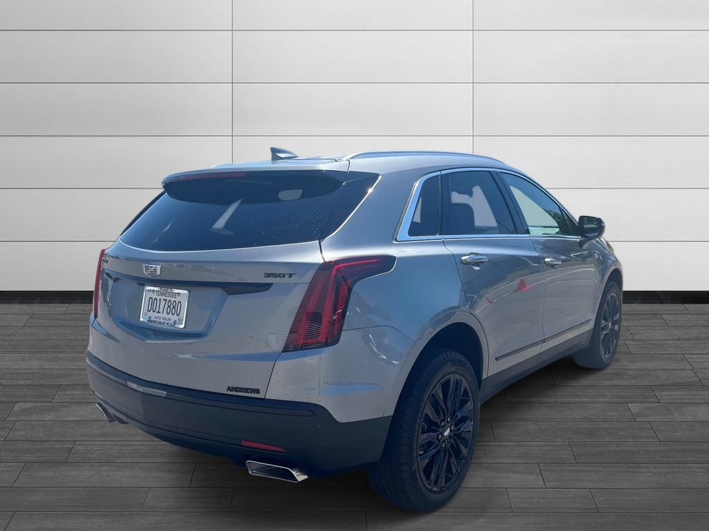 New 2026 Cadillac XT5 Luxury w/ LPO, ONYX Package FWD image 5