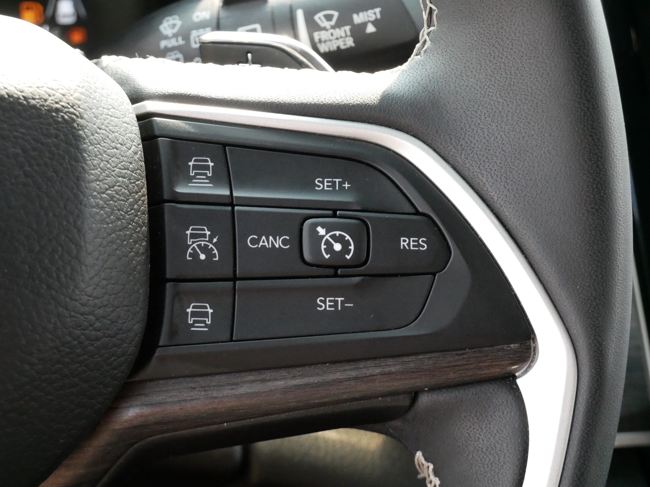 Used 2022 Jeep Grand Cherokee Limited 4xe AWD/4WD image 25