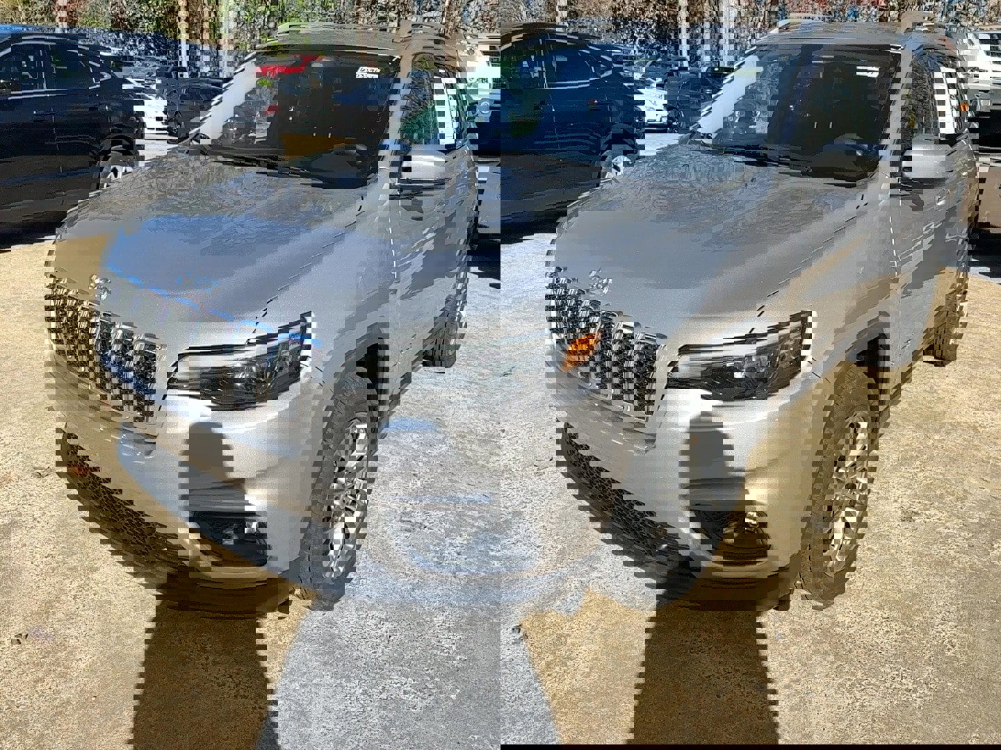 Used 2020 Jeep Cherokee Latitude Plus image 1