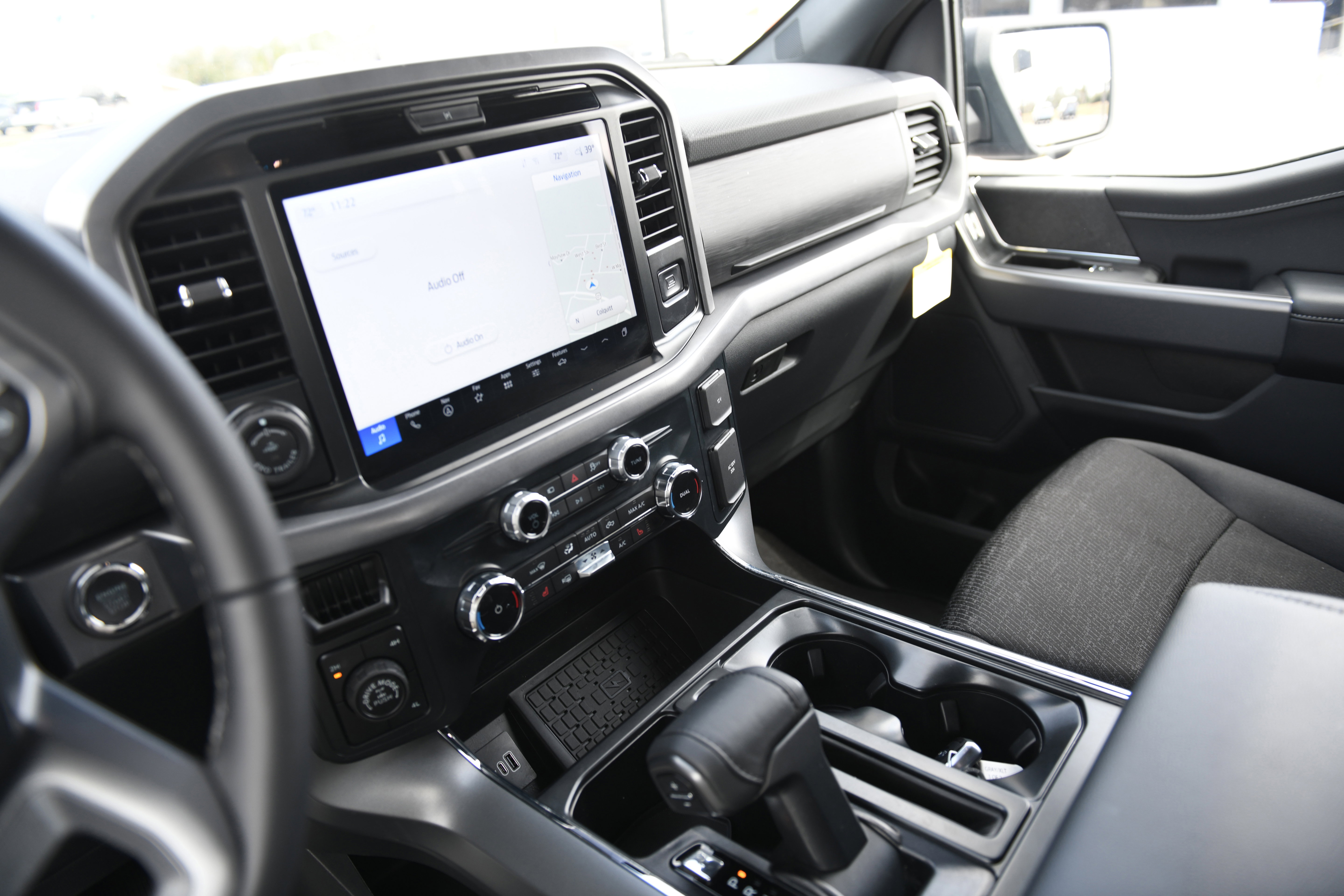 Used 2025 Ford F150 XLT w/ Equipment Group 302A MID image 20