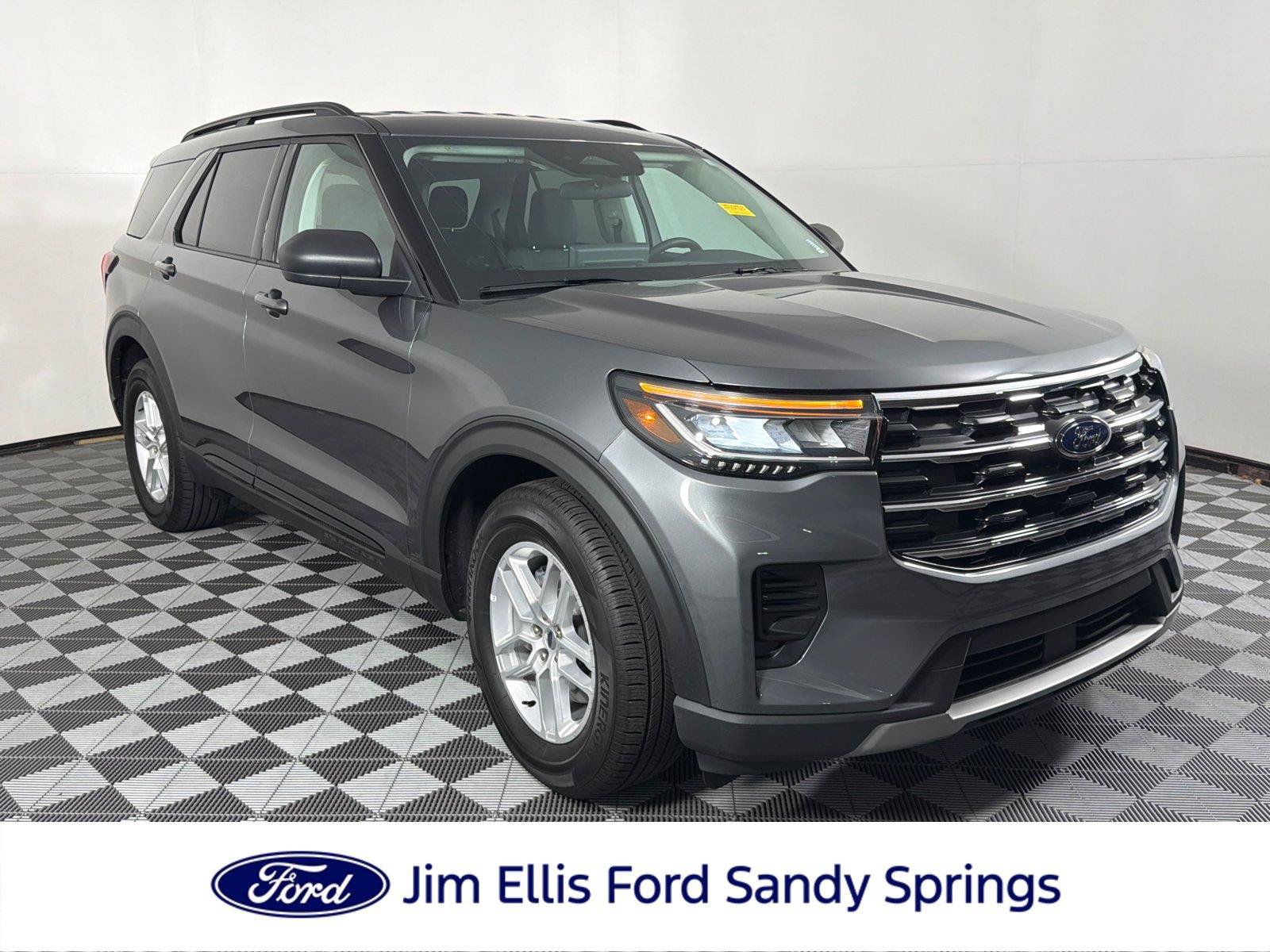 Used 2026 Ford Explorer Active RWD image 1