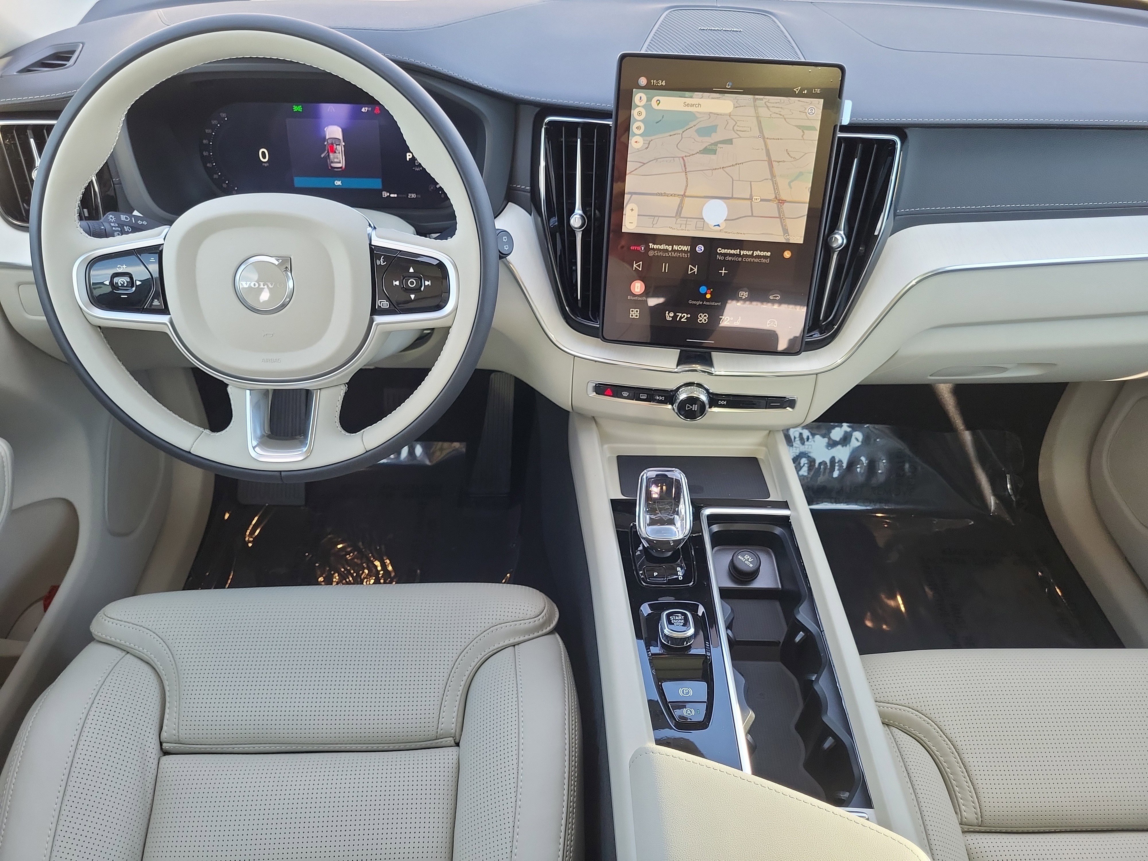 New 2026 Volvo XC60 B5 Ultra w/ Protection Package Premier image 18