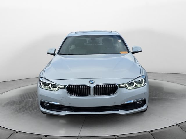 Used 2016 BMW 328i xDrive Sedan AWD/4WD image 8
