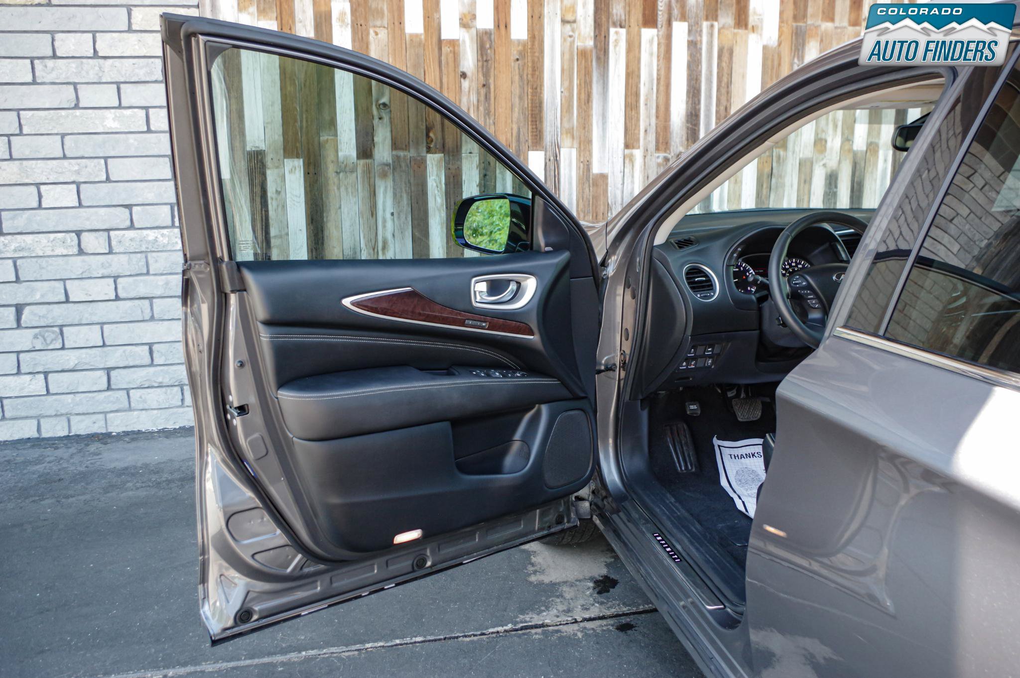 Used 2020 INFINITI QX60 Luxe w/ Sensory Package AWD/4WD image 10