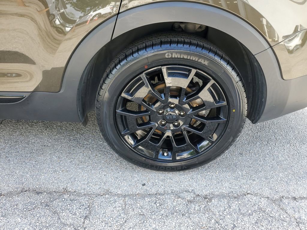 Used 2021 Kia Telluride SX w/ Nightfall Edition Package AWD/4WD image 11