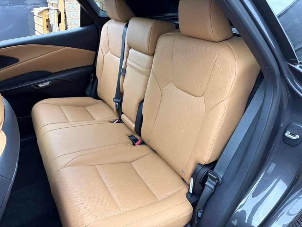 Used 2025 Lexus RX 350 Premium Plus w/ Convenience Package AWD/4WD image 22