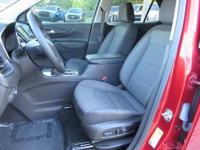Used 2024 Chevrolet Equinox LT FWD image 17