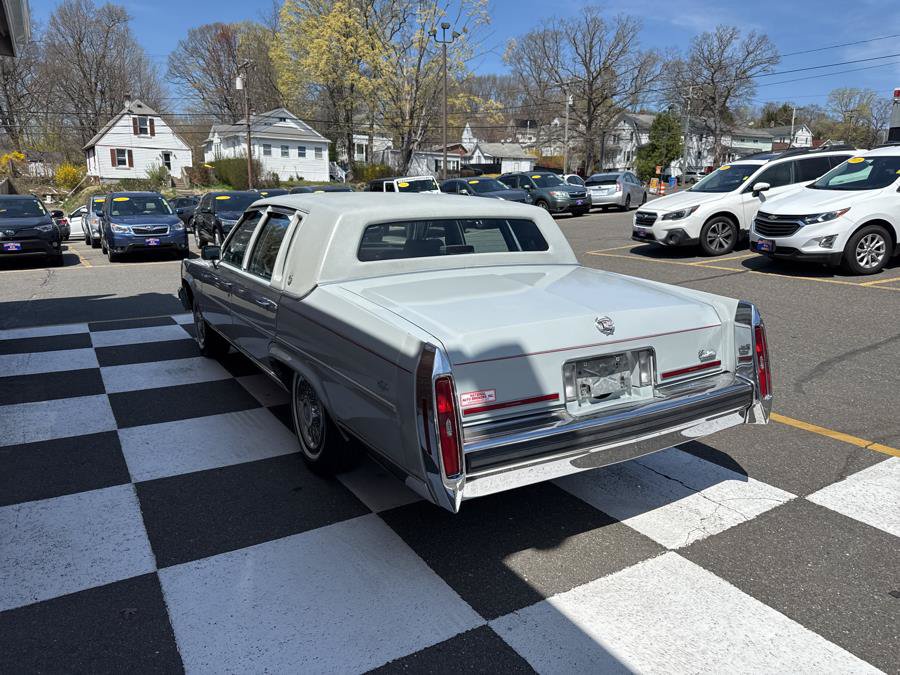 Used 1989 Cadillac Brougham RWD image 4