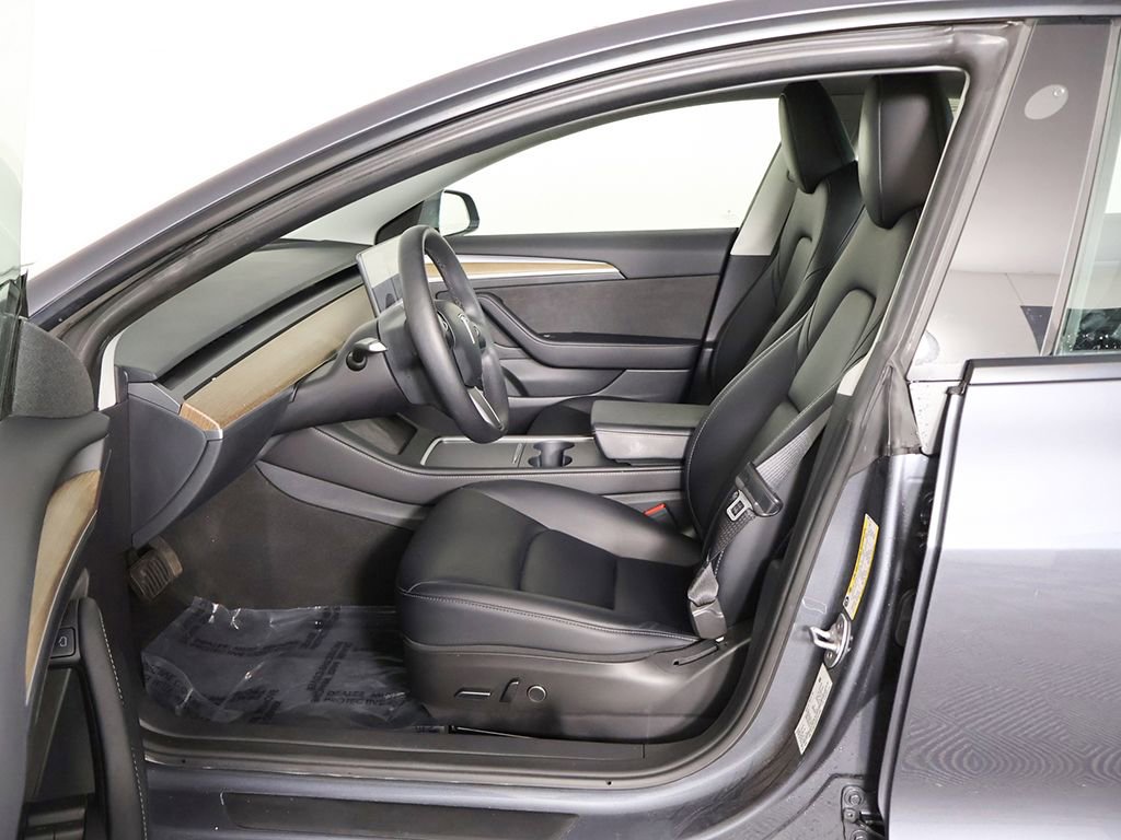 Used 2023 Tesla Model 3 Standard Range RWD image 29