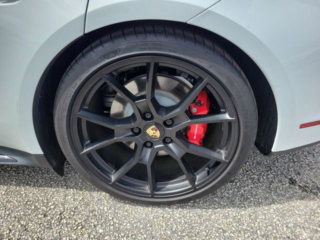 Used 2022 Porsche Taycan GTS image 7