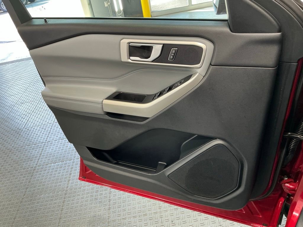 Used 2021 Ford Explorer XLT w/ Equipment Group 202A image 53