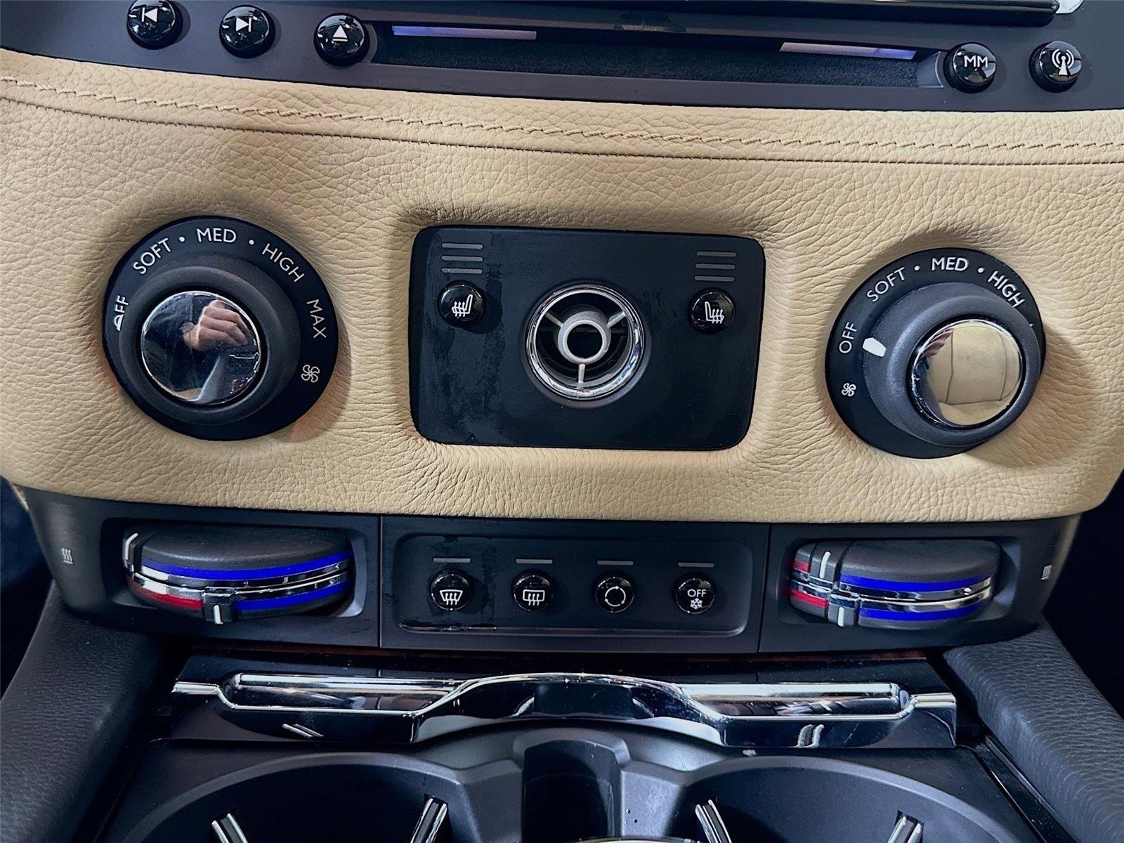 Used 2014 Rolls-Royce Ghost image 28