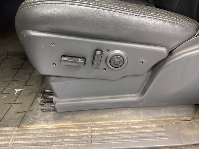 Used 2005 Chevrolet Silverado 3500 LT w/ Heavy-Duty Power Package image 14