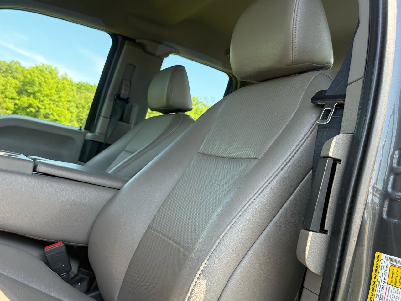 Used 2022 Ford F250 XL w/ Power Equipment Group AWD/4WD image 18