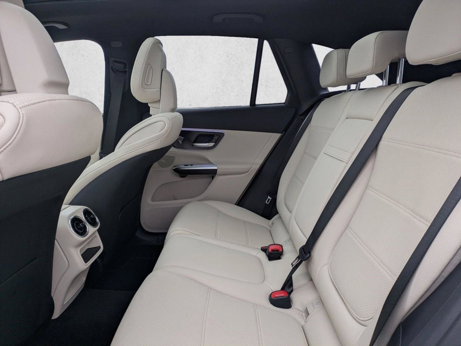 New 2026 Mercedes-Benz GLC 300 4MATIC image 19
