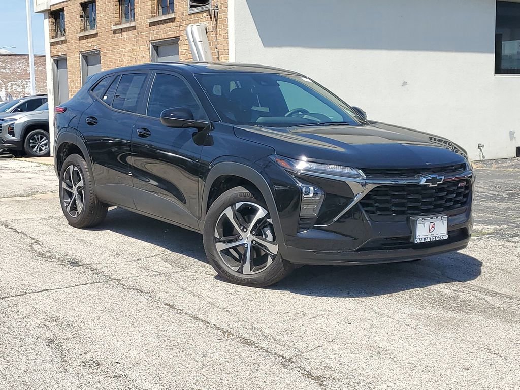 Certified 2025 Chevrolet Trax RS w/ Sunroof Package