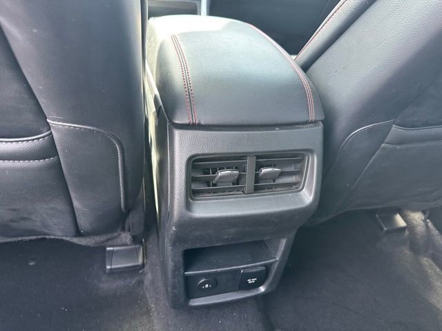 Used 2023 Ford Edge ST-Line AWD/4WD image 14