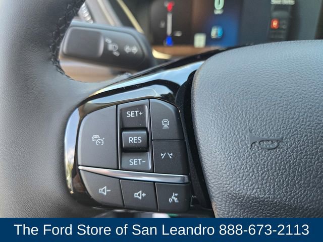 New 2025 Ford Escape SE image 24