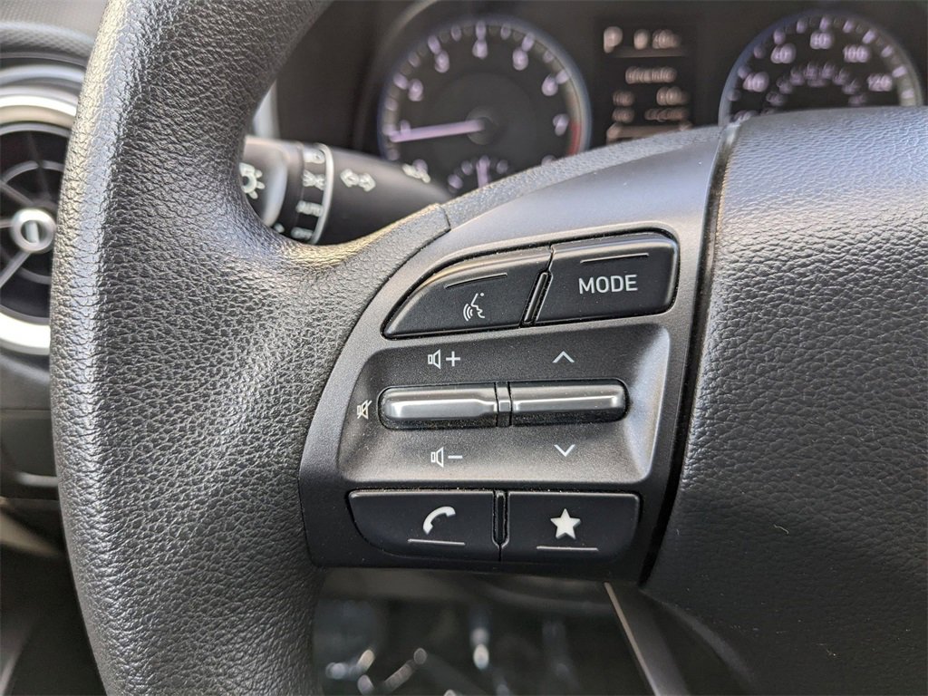 Used 2022 Hyundai Kona SEL image 13