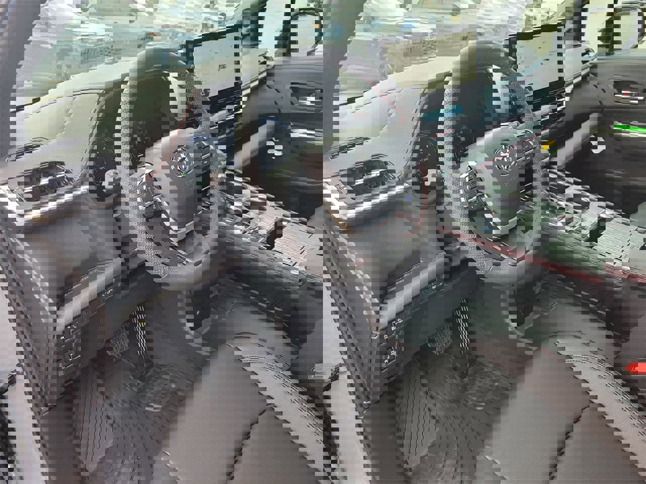 New 2026 Toyota Sienna XSE image 16