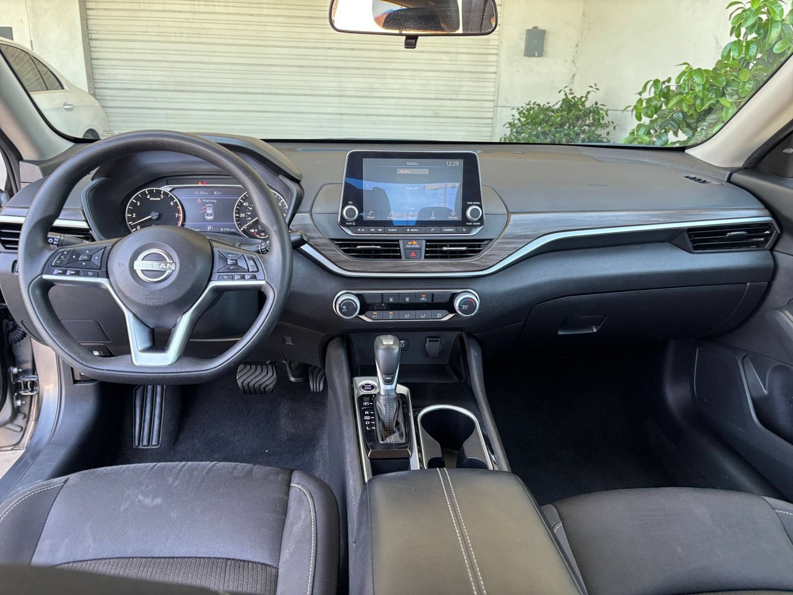 Used 2024 Nissan Altima 2.5 SV FWD image 34