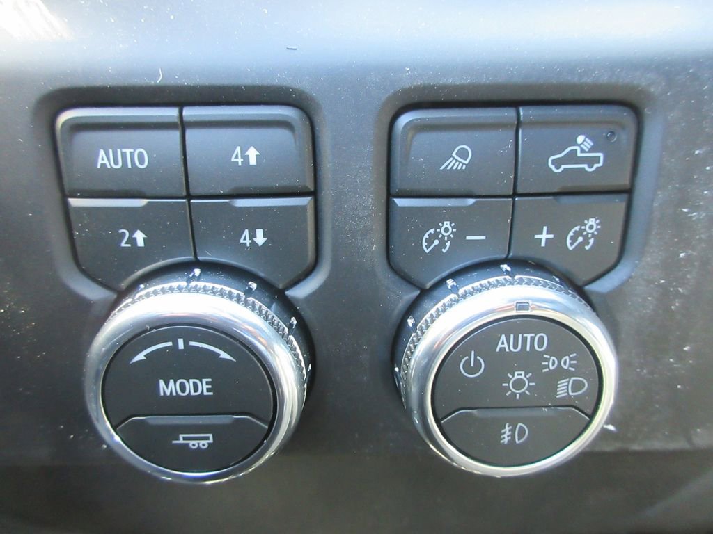 New 2026 GMC Sierra 1500 AT4 AWD/4WD image 18