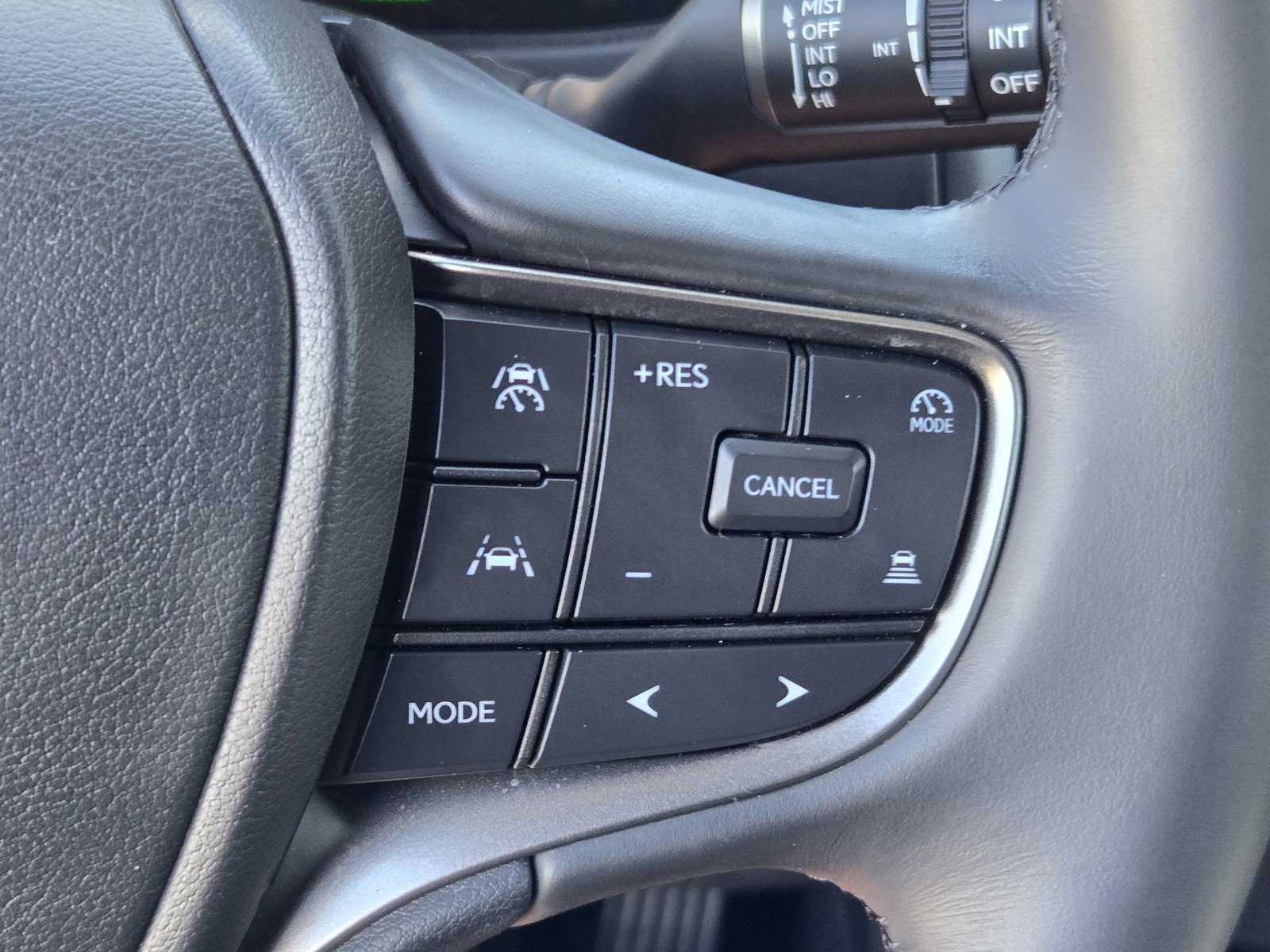 Certified 2025 Lexus UX 300h FWD image 24